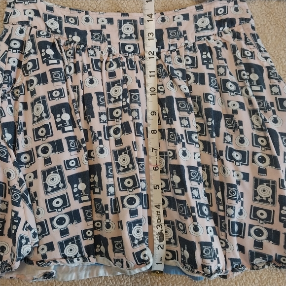 johnnie b | camera skirt - Picture 11 of 11